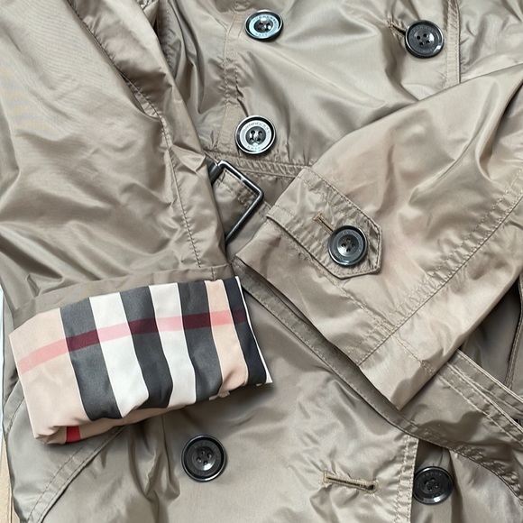 Burberry short trench jacket size US 6 - Picture 13 of 14
